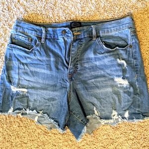 SCOOP brand distressed jean shorts